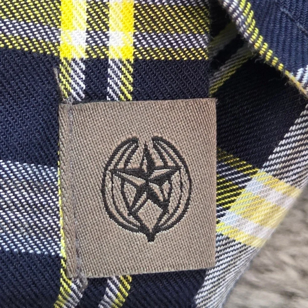 Banana Republic Button Down Shirt Mens M Untucked Slim Fit Plaid Navy Yellow